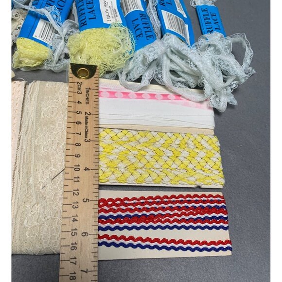 31 Yards Assorted Lace & Trim Bundle - Ruffle Lace Ric Rac Crochet Trim - Picture 6 of 8